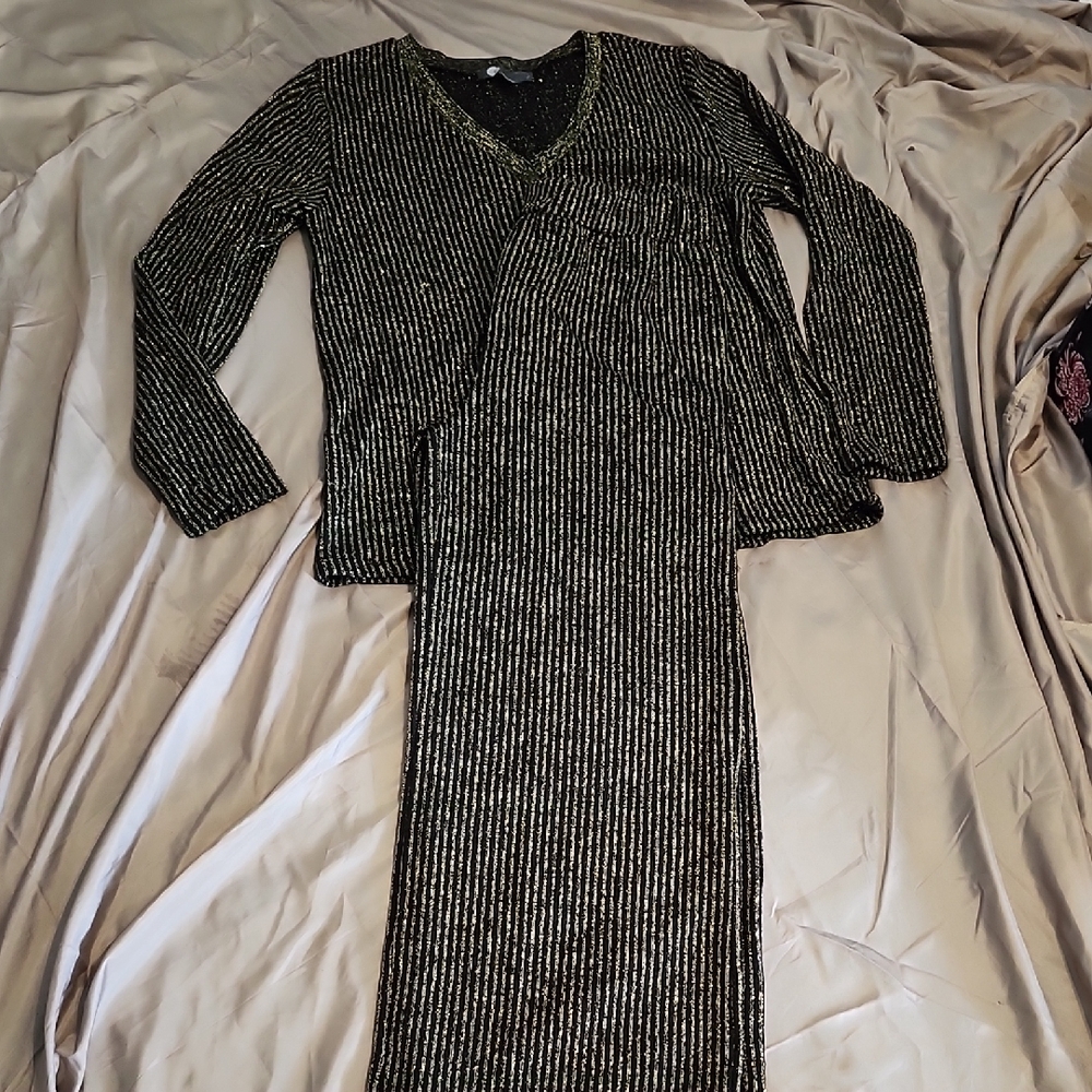 JM Collection Gray Ribbed Long Sleeve V-Neck Cocktail Dress